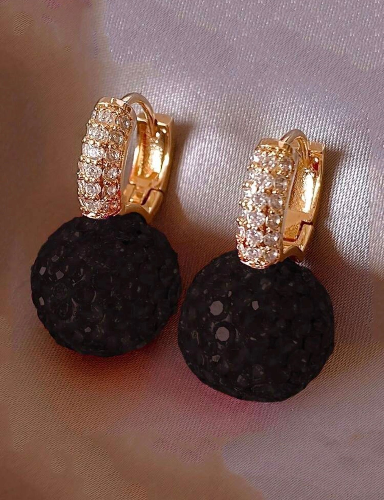 Jahdiel Rhinestone Ball Pendant Earrings (Black)
